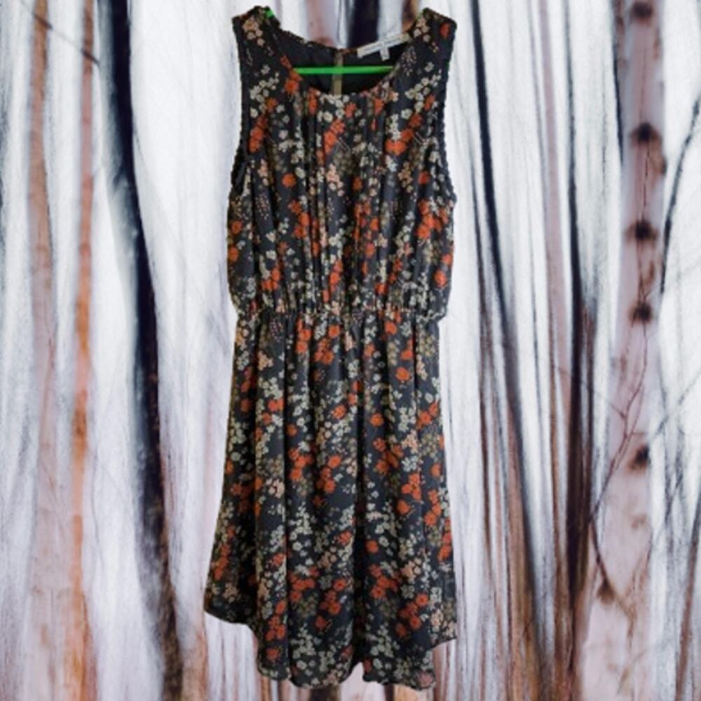 Collective Concepts small flowy sleeveless polyester brown floral woman's dress